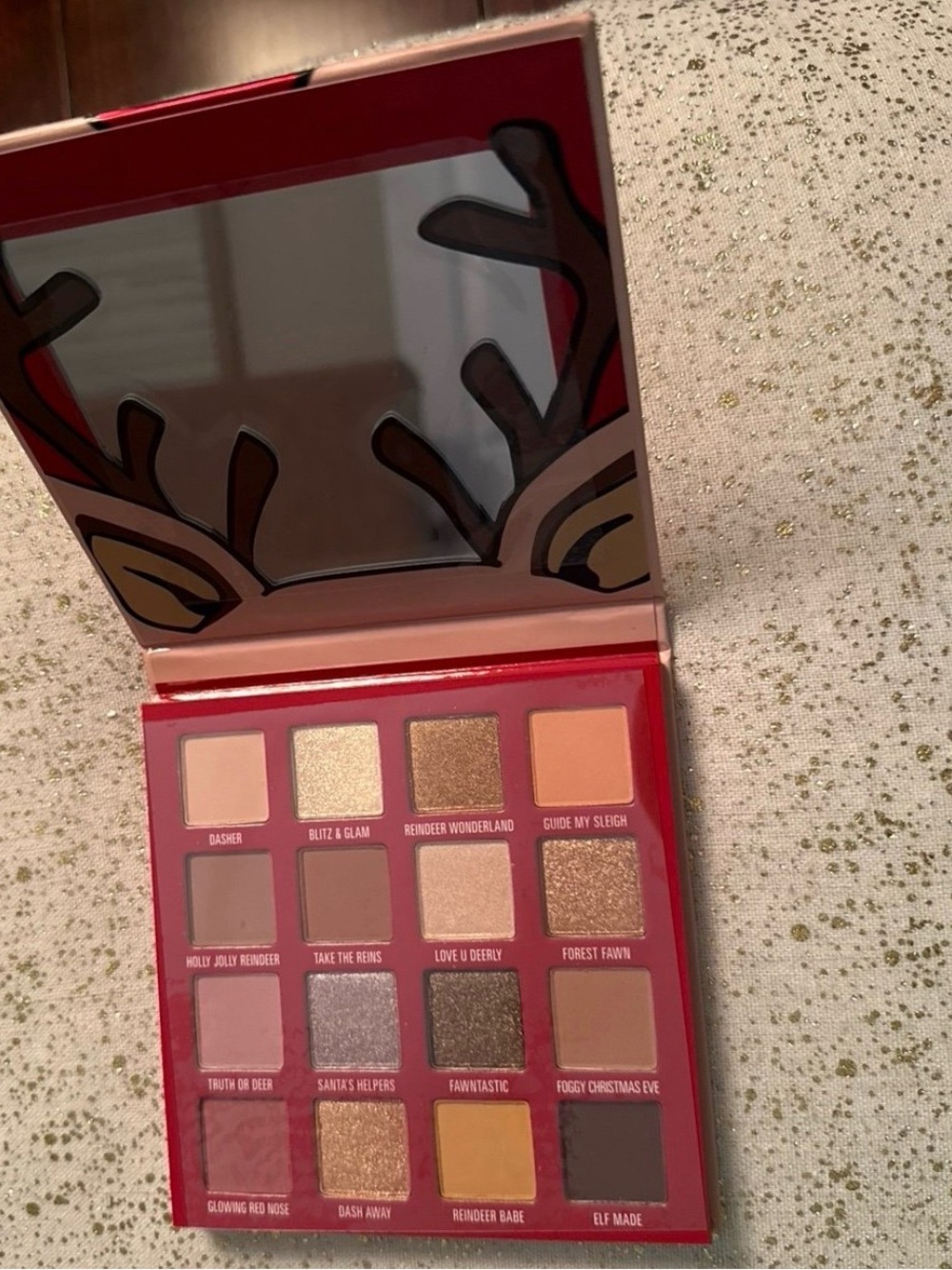 Holiday Eyeshadow Palette - Red Shimmer & Matte Shades